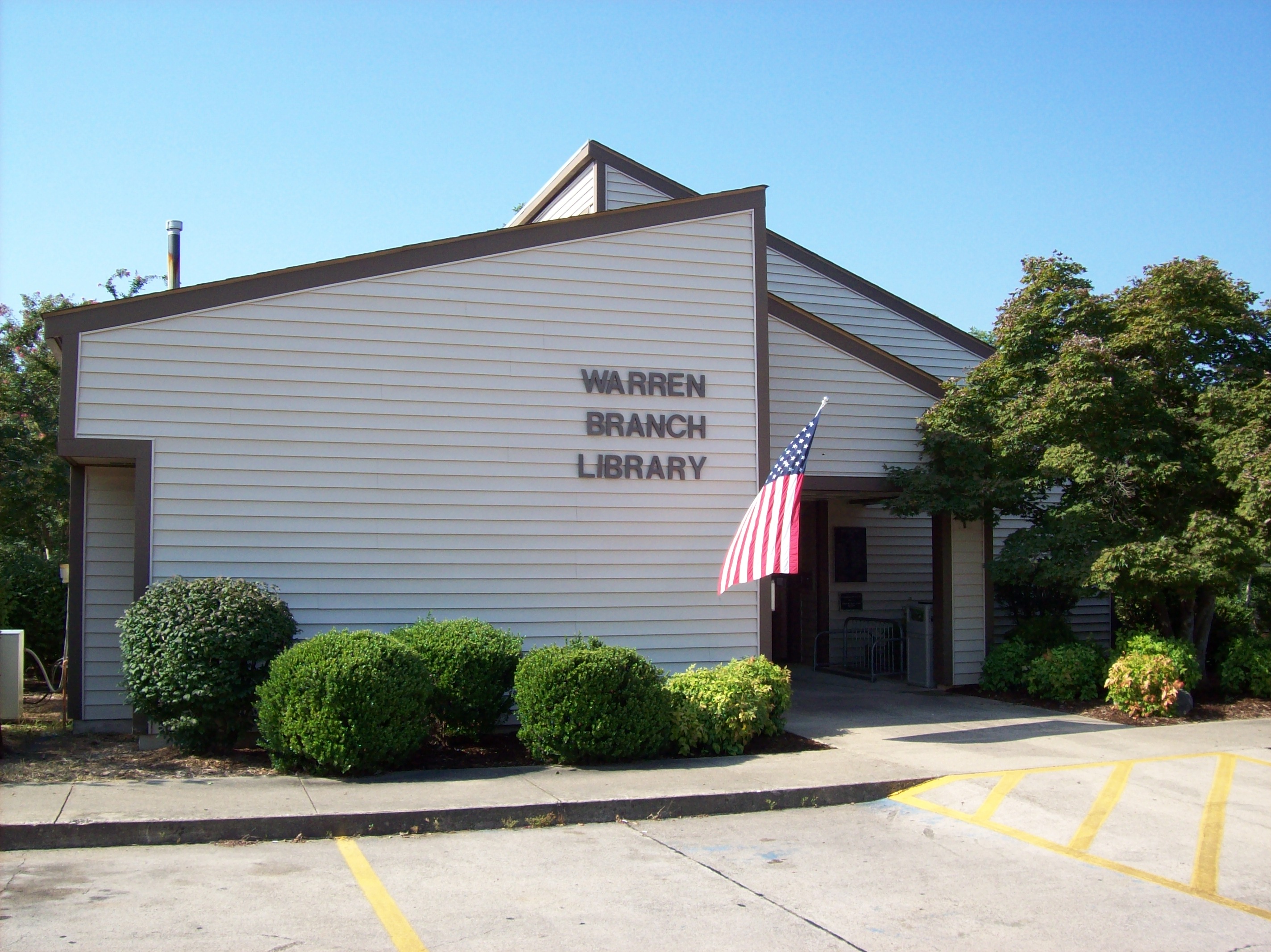 Warren Branch Library exterior